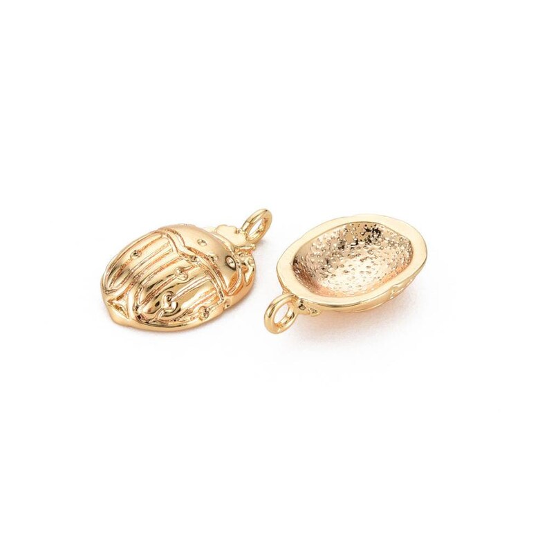 Pendant, scarab charm in 18k gold plated. Sold individually. image 2