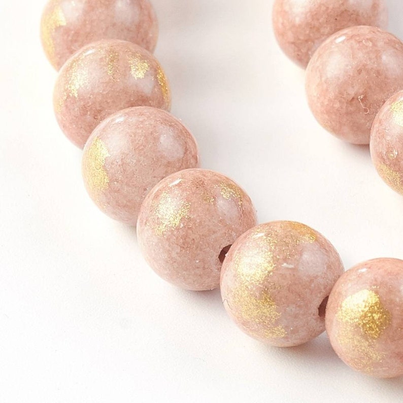 Natural salmon Mashan jade beads with gold leaf. 8mm. Lot of 20 beads. image 3