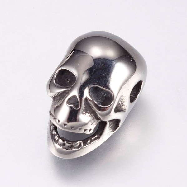 Skull beads in 304 stainless steel. 16mm. Sold individually.