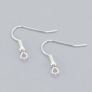 304 stainless steel ear hooks. 18k gold plated, or 925 sterling silver plated. Pack of 10. Plaqué Argent par 10