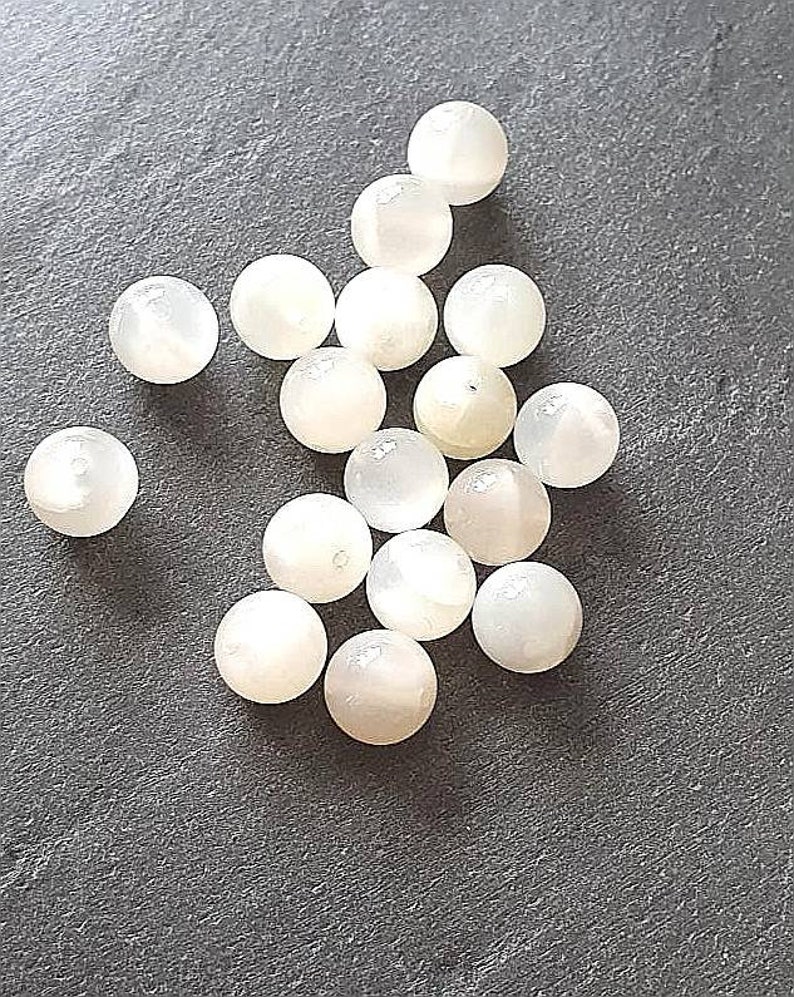 Perles pierre de lune naturelles. 8mm, 6mm . Lot de 5/10/20perles. image 1