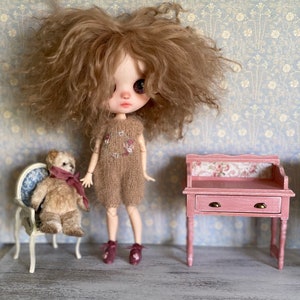 Jumpsuit for Average Blythe. Knitted suit for dolls
