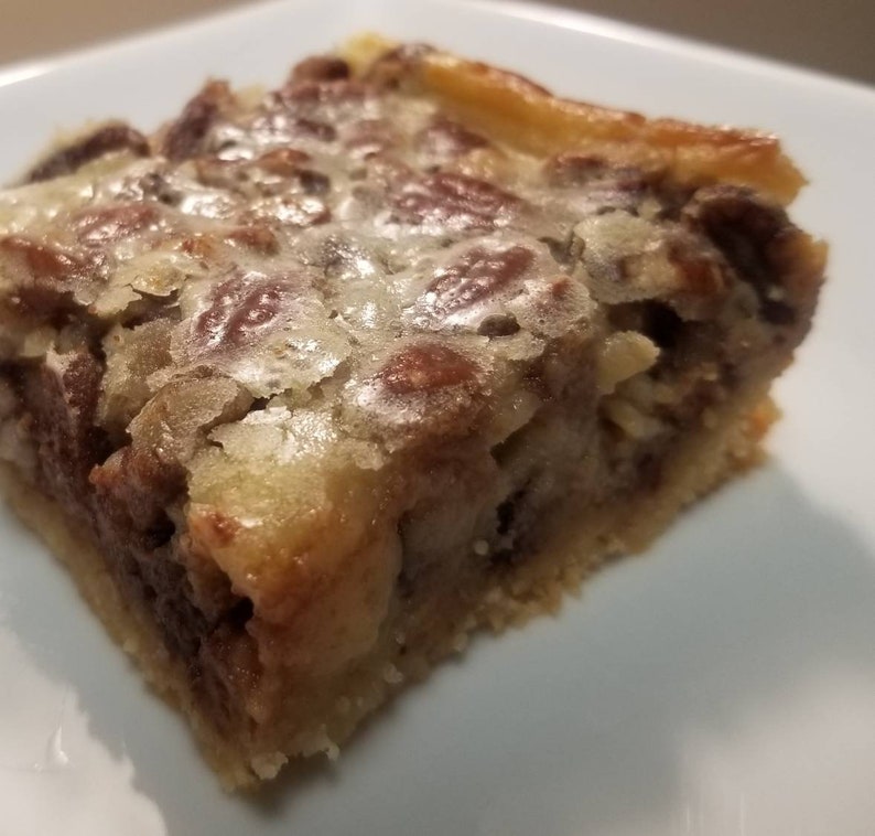 Keto Pecan Pie Bars, Keto, Keto Pecan Pie, Keto Dessert, Keto Treats, Keto Food, Low Carb, Sugar free, Gluten Free, Diabetic Friendly