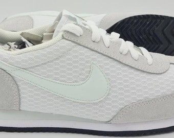 nike oceania trainers