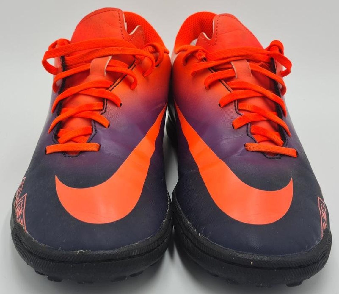 nike hypervenom astro trainers