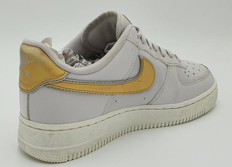 nike air force 1 gray and gold