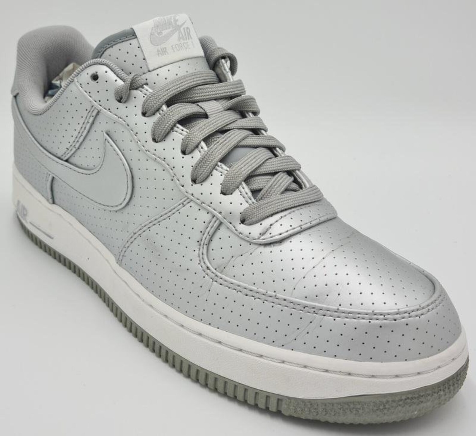 Nike Air Force 1 Low '07 LV8 Metallic Silver Perforated 718152-013 sz US 8 AF1 | Kixify Marketplace