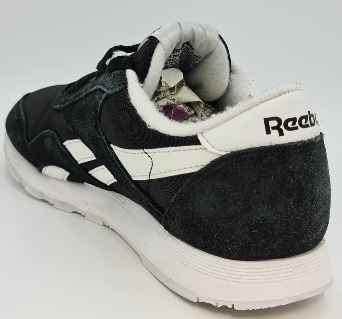 reebok 1y3501 716 round toe canvas sneakers