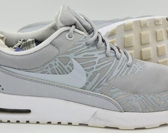 womens 'air max thea trainers - wolf grey