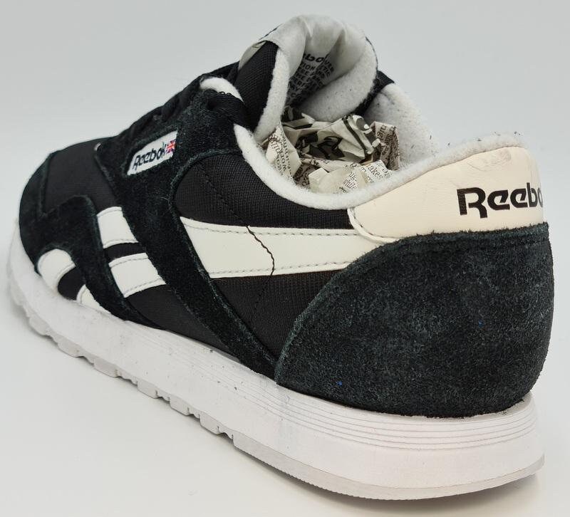 reebok 1y3501 716 round toe canvas sneakers