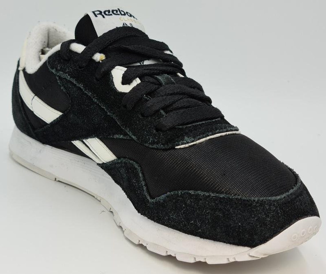 reebok 1y3501 716 round toe canvas sneakers