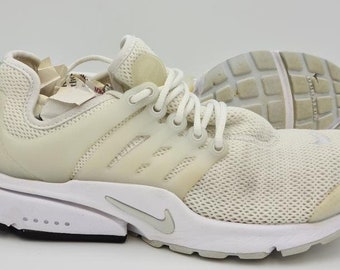 cream nike presto