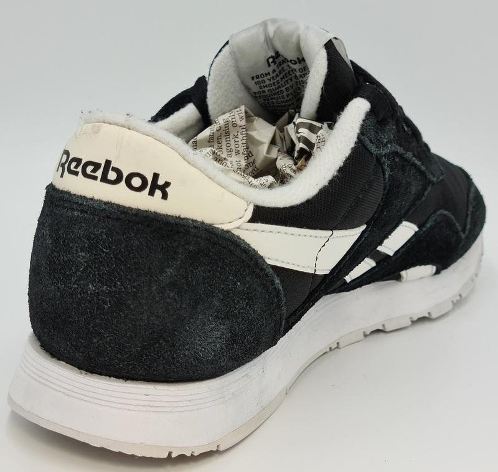 reebok 1y3501 716 round toe canvas sneakers