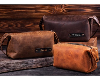 Personalized leather dopp kit, leather toiletry bag, mens dopp kit, groomsmen gift, leather dopp kit, mens leather toiletry bag, travel gift