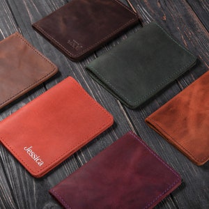 Copertina passaporto in pelle, porta passaporto in pelle personalizzato, accessori in pelle, elementi essenziali di viaggio, etichetta bagaglio, regalo di viaggio, voglia di viaggiare