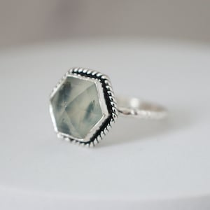 Prehnite Hexagon Silver Ring. Gemstone Sterling Silver Ring. Handcrafted Ornate Jewellery. Vintage Style Design. Natural Prehnite Jewellery.