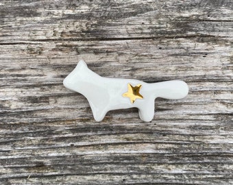 Fox bean in gold star porcelain
