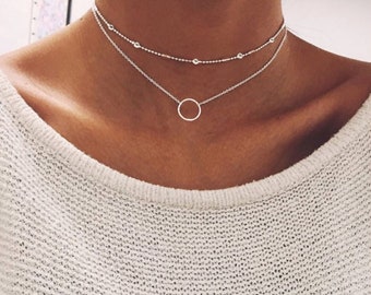 Doppelstrang-Choker, doppellagige Halskette, zweilagige kurze Halskette, Layering-Halsband in Gold und Silber, Satellitenkette, Perlenkette