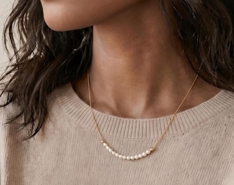 Shell Pearl Row Necklace, Dainty Stainless Steel Curb Chain, Minimalist Curved Bar Choker, Hypoallergenic Jewelry, Smile Line
