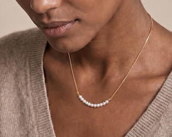 Dainty Shell Pearl Row Necklace, Thin Stainless Steel Curb Chain, Elegant Bar Choker, Hypoallergenic Jewelry, Smile Line Curved Pendant