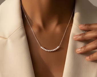 Shell Pearl Smile Line Necklace, Curved Pearl Row Floating Choker for Women, Dainty Stainless Steel Curb Chain, Elegant Choker, Bar Pendant