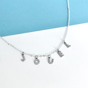 Collar con nombre personalizado, collar con inicial de cristal, gargantilla con letra colgante, collar con letra de circonita, collar con nombre personalizado para ella.