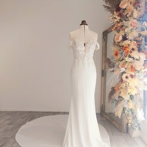 Mermaid Lace Wedding Dress: Beaded Bridal Gown