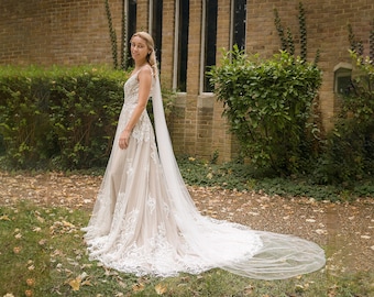 Super soft 1 tier bridal Veil, Plain Cathedral Wedding Veil, 1 Tier Bridal Veil, Simple Tulle Veil, Minimalist Bridal Veil, Ivory veil