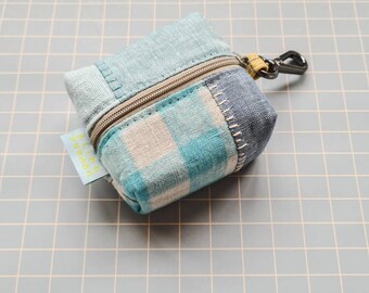 Upcycled patchwork linen boxy pouch | coin purse | Earphone Earbud Airpod pouch | Lipbalm Lipstick holder | sustainable gift | zipper pouch