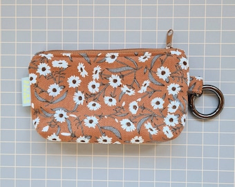 Handmade cotton floral purse with key ring | coin purse with zipper| Earphone pouch | sustainable gift | slow fashion