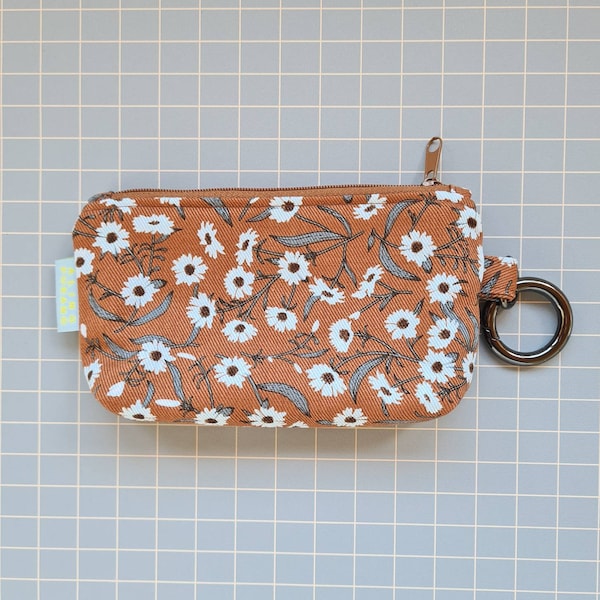 Handmade cotton floral purse with key ring | coin purse with zipper| Earphone pouch | sustainable gift | slow fashion