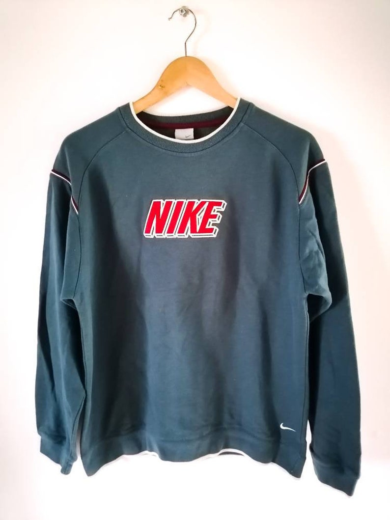 old school nike sweatshirt
