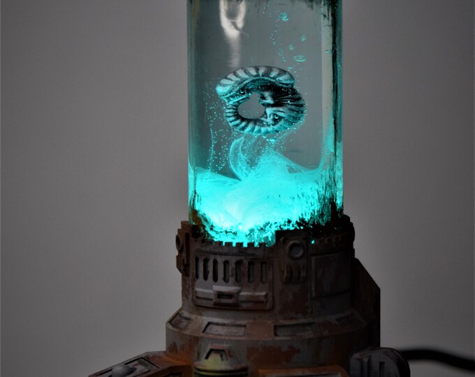 Facehugger Xenomorph RGB Light, Face Hugger Alien Figurine With Light