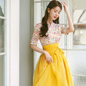 Cute Floral Short Sleeves Modern Hanbok | Hanbok Women | Korean Hanbok | Modern Hanbok Dress | Hanbok Skirt | Korean Dresses for Women