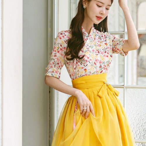 Cute Floral Short Sleeves Modern Hanbok 
