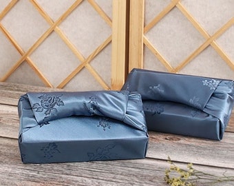 Artsy Bojagi | Papier cadeau en tissu à simple face à fleurs de qualité supérieure en bleu | Furoshiki | Bojagui | Wrap Furoshiki | Emballage cadeau en tissu n° 1017