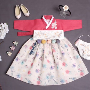 Pretty Hanbok Girl | 100 Days, 1-10 Y/O, Baby Hanbok Girl | Girl Hanbok, 100 Day Hanbok, Dol Hanbok Girl, Baby Girl First Birthday, Baek il