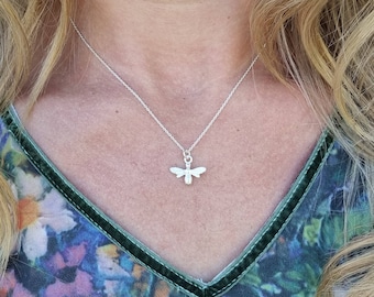 Bee Necklace Silver/Gold/Rose Gold, Bumble Bee and Honeycomb Necklace, Personalized Quote Gift for Friend BFF Teacher, Dainty Insect Jewelry