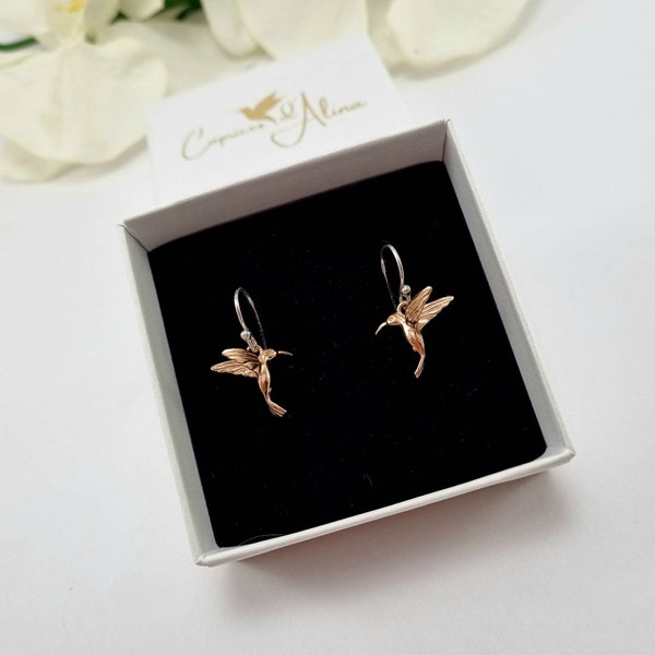 Kolibri Ohrringe baumeln Sterling Silber & Rose Gold, Vogel Ohrringe, Colibri Ohrringe zierlich, personalisierte Geschenke für ihren Freund BFF Frau