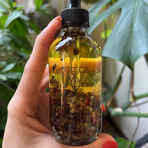 Nourishing Body Oil - Organic, Essential Oil, Crystal Elixir Moisturizer - Coconut, Jojoba and Avocado oil with Aromatherapy - Fluorite