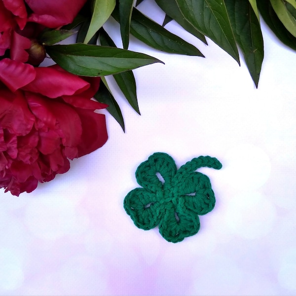 Shamrock Crochet Pattern, PDF INSTANT DOWNLOAD,  Crochet Applique Pattern, St. Patrick's Day, Lucky Clover