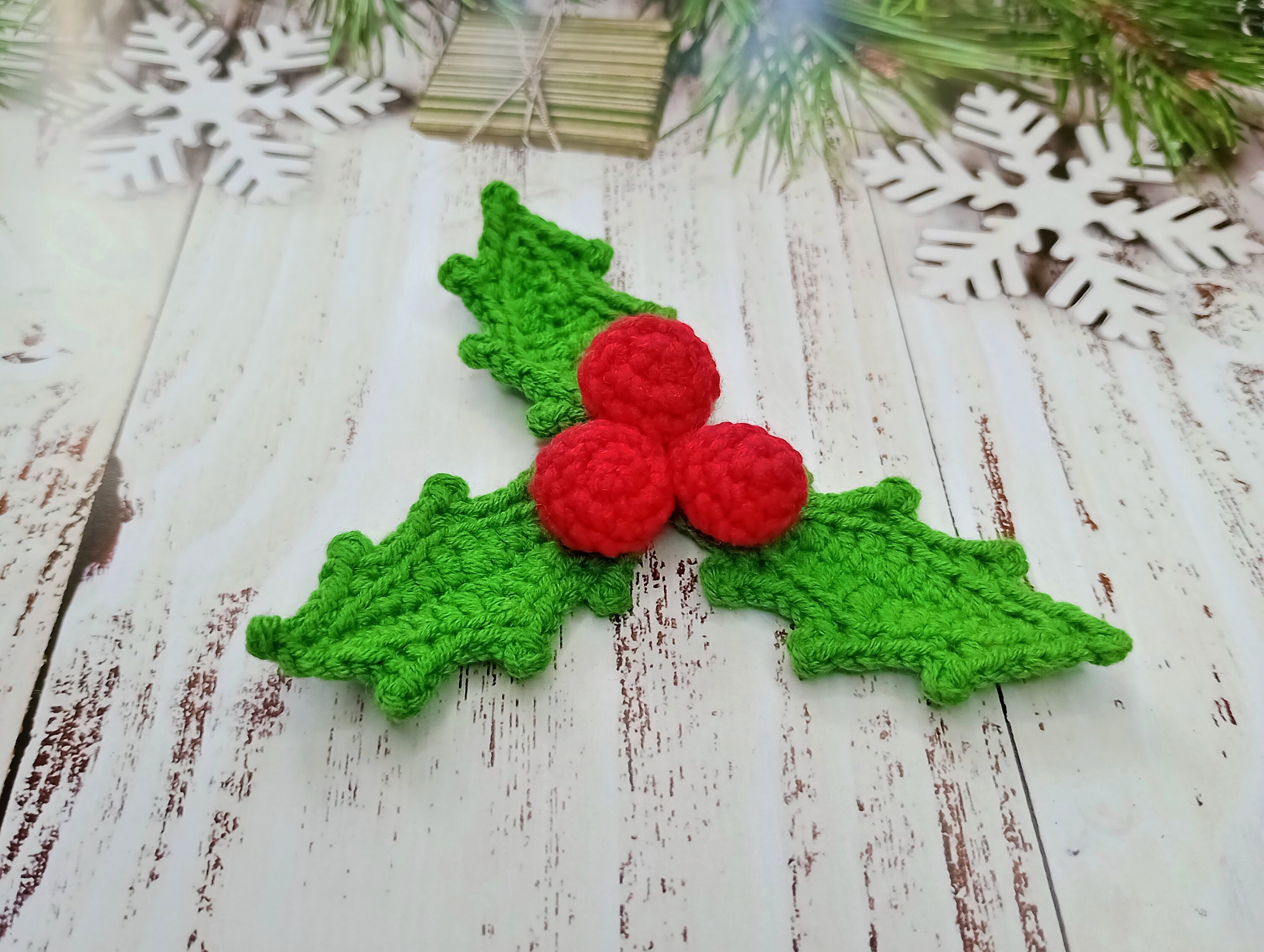Crochet Pattern Christmas Holly & Berries, Crochet Holly Decoration ...