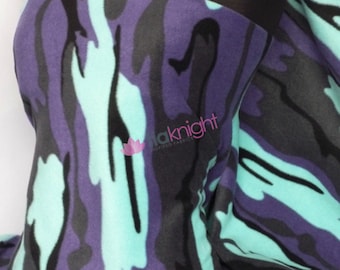 Forro polar antipilling, lavable, suave, color camuflaje morado Q817 PPL de Tia Knight