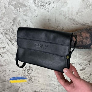 Monedero de cuero para hombre, Cartera de cuero para hombre, Bolso pequeño de cuero hecho a mano, Clutch de cuero para hombre, Bolso de pulsera para hombre, Tejón pequeño para hombre, Artesanía