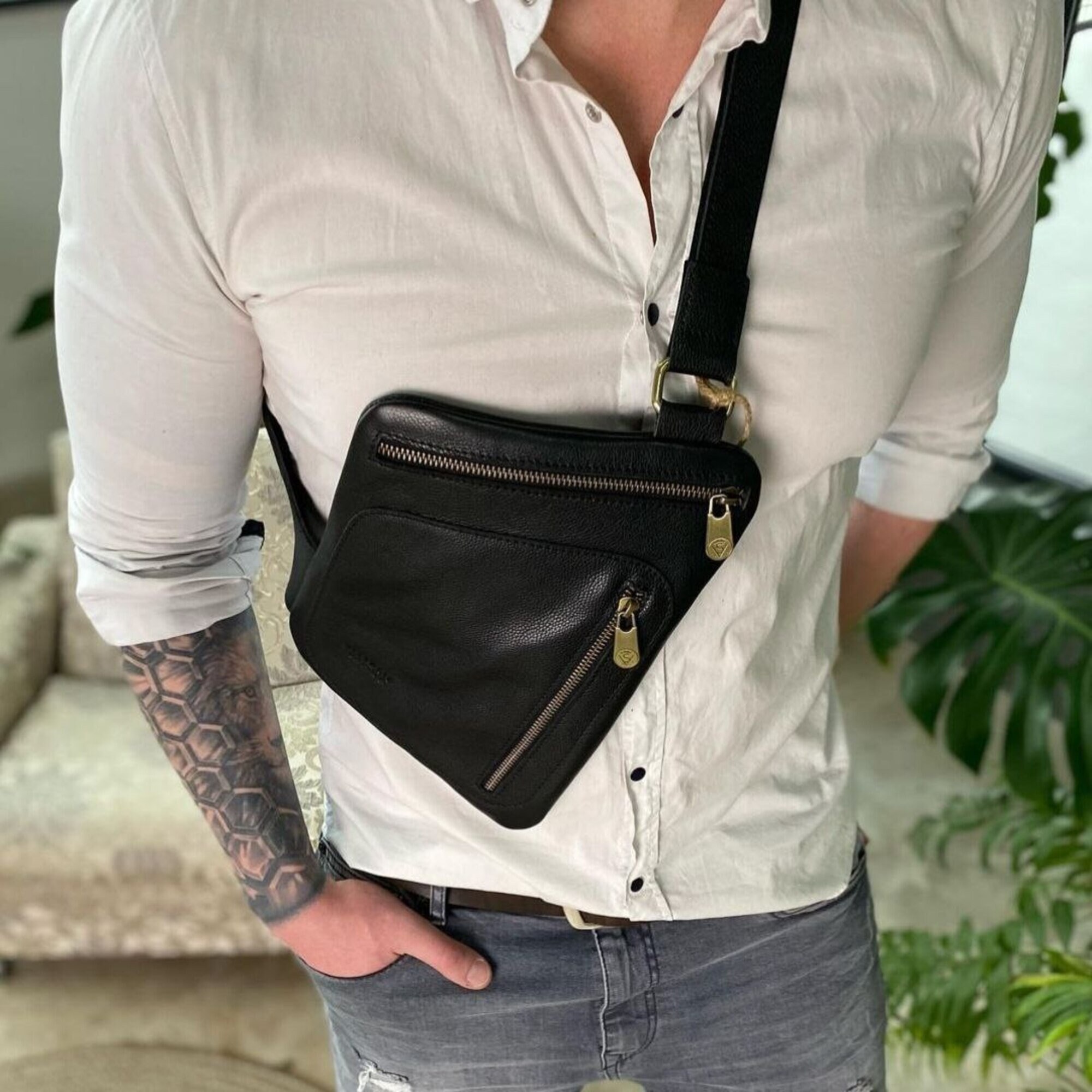 Slim Fit Sling Bag Black