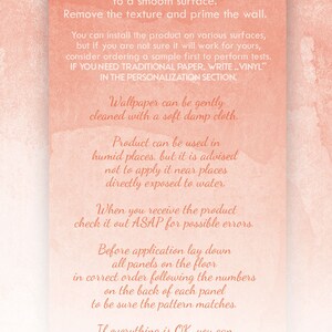 Może przedstawiać: R&oacute;żowe i białe tło z fakturą z instrukcjami dotyczącymi naklejania tapety. Tekst brzmi: "Nie naklejaj tapety na powierzchnię o fakturze! Tapetę można naklejać tylko na gładką powierzchnię. Usuń fakturę i zagruntuj ścianę. Możesz zainstalować produkt na r&oacute;żnych powierzchniach, ale jeśli nie jesteś pewien, czy będzie działać w Twoim przypadku, rozważ zam&oacute;wienie pr&oacute;bki, aby przeprowadzić testy. JEŚLI POTRZEBUJESZ TRADYCYJNEGO PAPIERU, NAPISZ..VINYL" W SEKTORZE PERSONALIZACJI. Tapetę można delikatnie czyścić miękką, wilgotną szmatką. Produkt można stosować w wilgotnych miejscach, ale zaleca się, aby nie naklejać go w pobliżu miejsc bezpośrednio narażonych na działanie wody. Po otrzymaniu produktu sprawdź go jak najszybciej pod kątem ewentualnych błęd&oacute;w. Przed aplikacją rozł&oacute;ż wszystkie panele na podłodze w odpowiedniej kolejności, zgodnie z numerami na odwrotnej stronie każdego panelu, aby upewnić się, że wz&oacute;r pasuje. Jeśli wszystko jest w porządku, możesz rozpocząć instalację. Pamiętaj, aby postępować zgodnie z dołączonymi instrukcjami. Wallpaper Paradise"