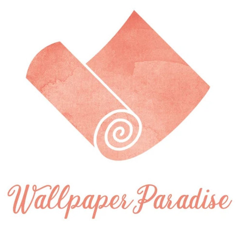 Może przedstawiać: R&oacute;żowa akwarela przedstawiająca zwinięty papier tapeciarski z napisem "Wallpaper Paradise" poniżej.