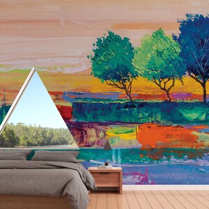 Może przedstawiać: Abstrakcyjna sztuka ścienna przedstawiająca trzy drzewa namalowane w odcieniach niebieskiego, zielonego i ż&oacute;łtego na kolorowym tle. Drzewa są sylwetkami na tle jasnego pomarańczowego i ż&oacute;łtego nieba. Tło to mieszanka kolorowych pociągnięć pędzla w odcieniach niebieskiego, zielonego, pomarańczowego, ż&oacute;łtego i fioletowego.