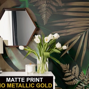 Carta da parati vintage verde e marrone opaca con monstera artificiale e foglie di palma (senza effetti metallici) | Autoadesivo | Stacca e attacca | Rimovibile