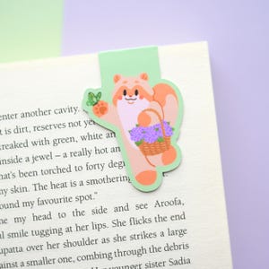 Marcapáginas magnético con forma de corazón, diseño de letras de amor pastel kawaii, beso de San Valentín, flores, accesorio estético para libros, regalo para amantes de la lectura, papelería